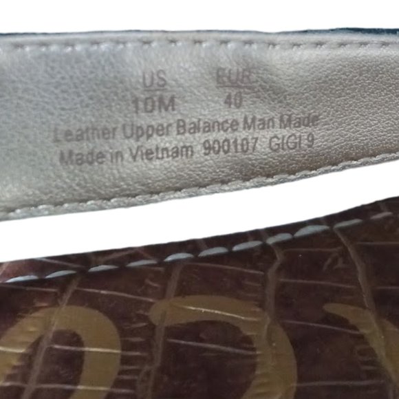 EUC | Sam Edelman | Gigi | Black Leather | Gold Studded Thong Sandal | Size: 10 - Picture 10 of 14